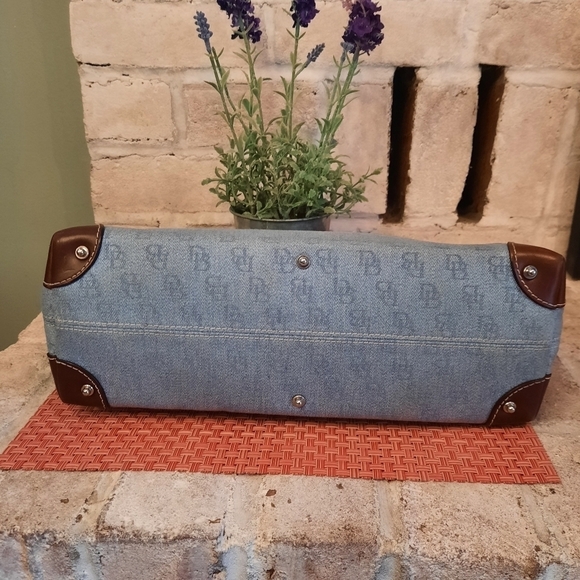 Dooney‎ & Bourke Denim Handbag with Chocolate Brown Leather Large Purse - Picture 4 of 14